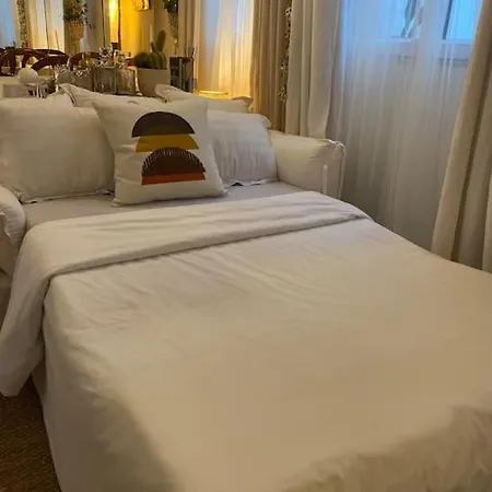 Appartamento Charme Parisien Du Marais Parigi