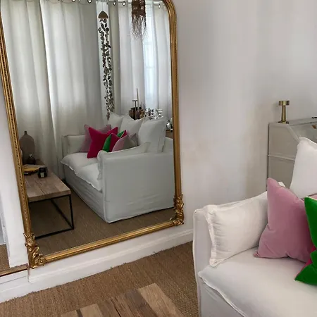 Charme Parisien Du Marais Parigi