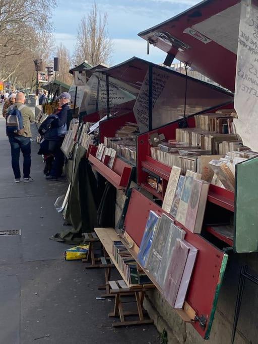 Appartamento Charme Parisien Du Marais Parigi
